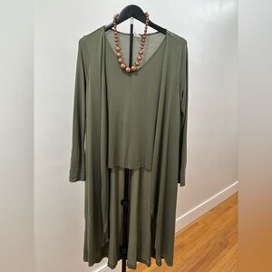 420. Akemi + Kin Elegant Olive Green High Low Top